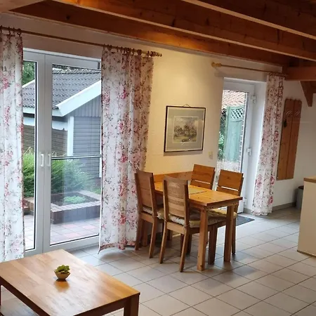 Helena Am Badesee, Ferienhaus *